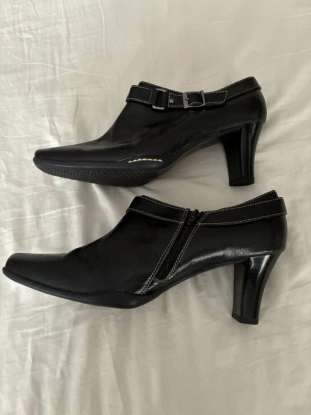 NWOB Vintage Aerosoles Black Leather Square Toe Shootie Heels Rare Size 12B